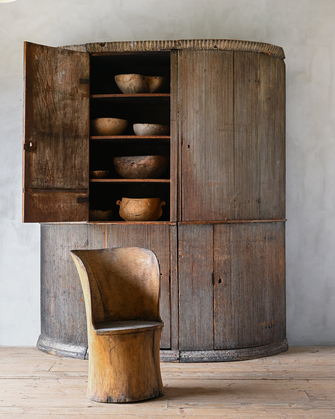 demi-lune shaped cabinet