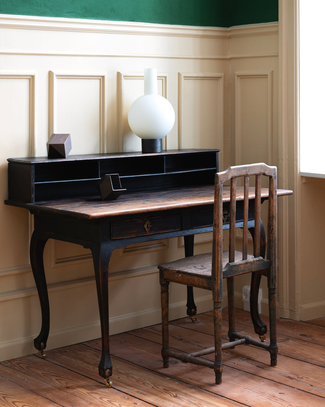 ROCOCO DESK