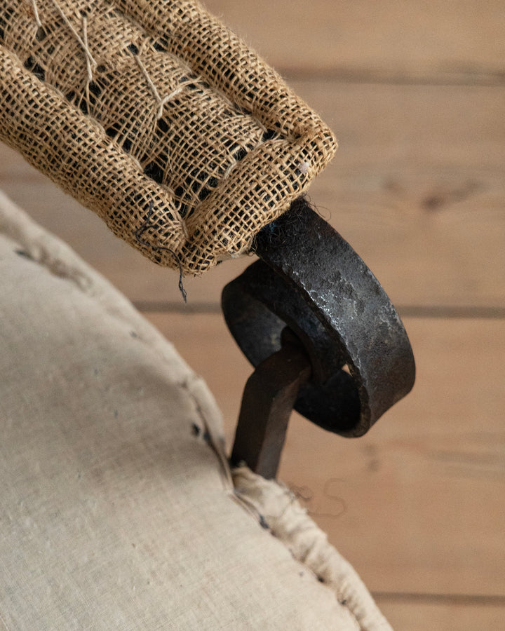 DEEP SEATED ARMCHAIR