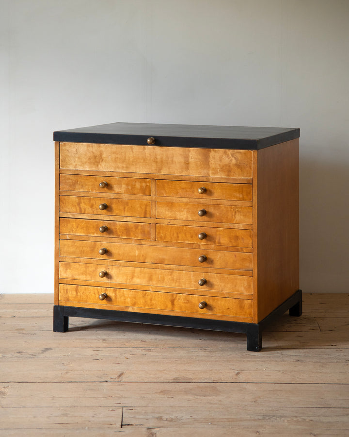Gentleman's Chest of Drawers