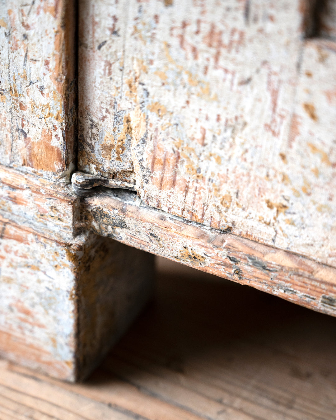 19th century Gustavian buffet