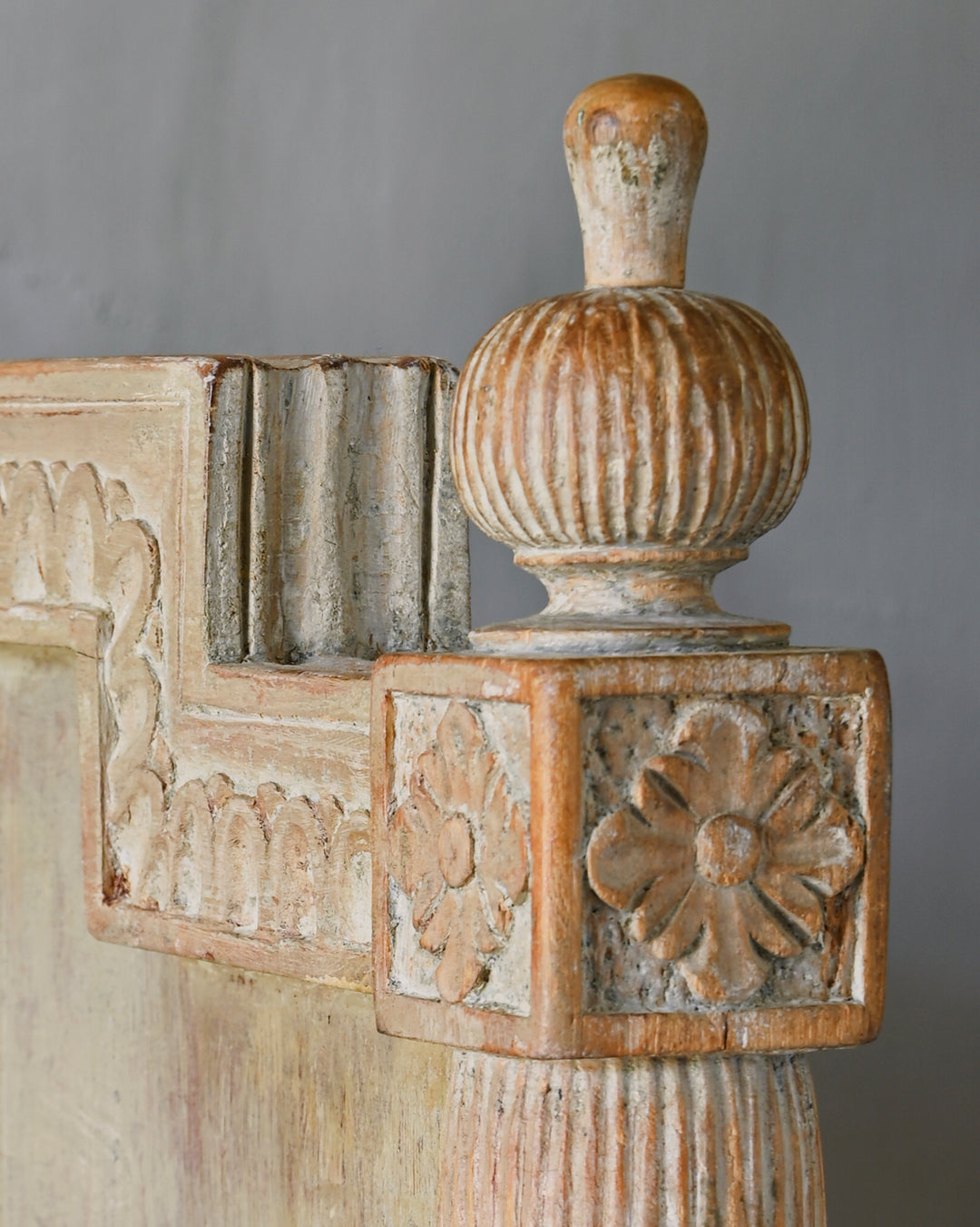 Gustavian Sofa