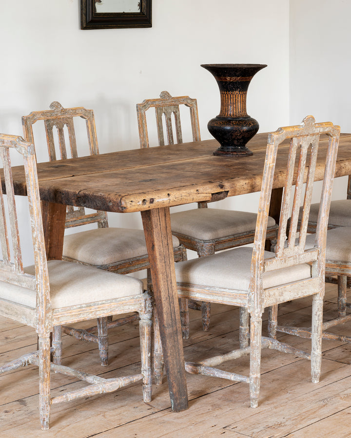 SET OF SIX GUSTAVIAN CHAIRS