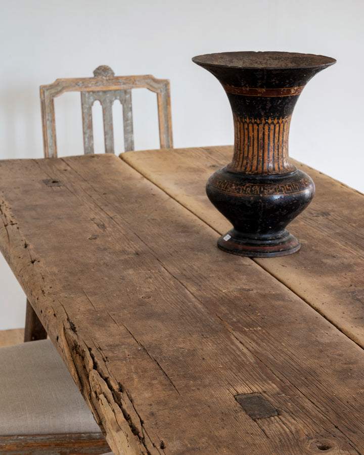 vernacular farmhouse dining "hedna" table