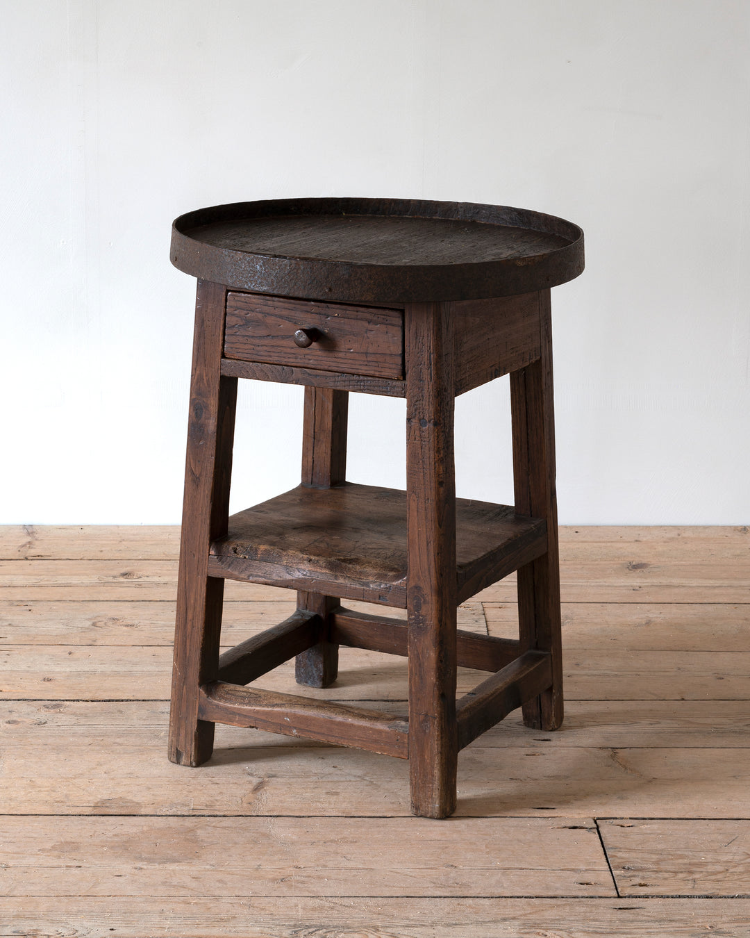 Round Italian work table