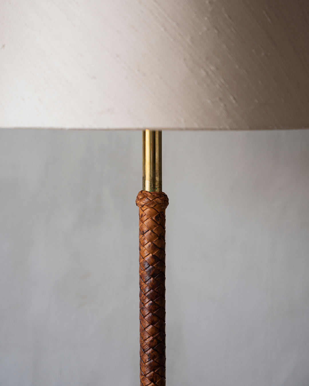 mid-century modern floor lamp