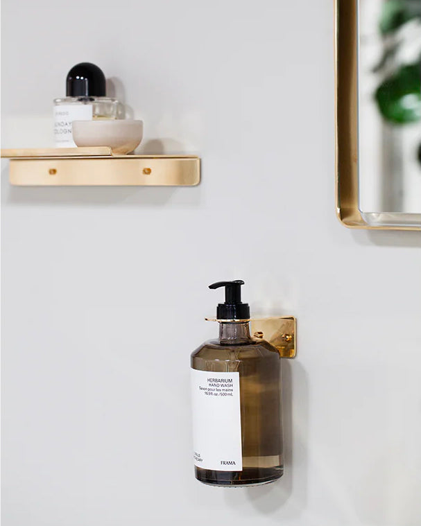 Heritage Shelf - T01.011.555