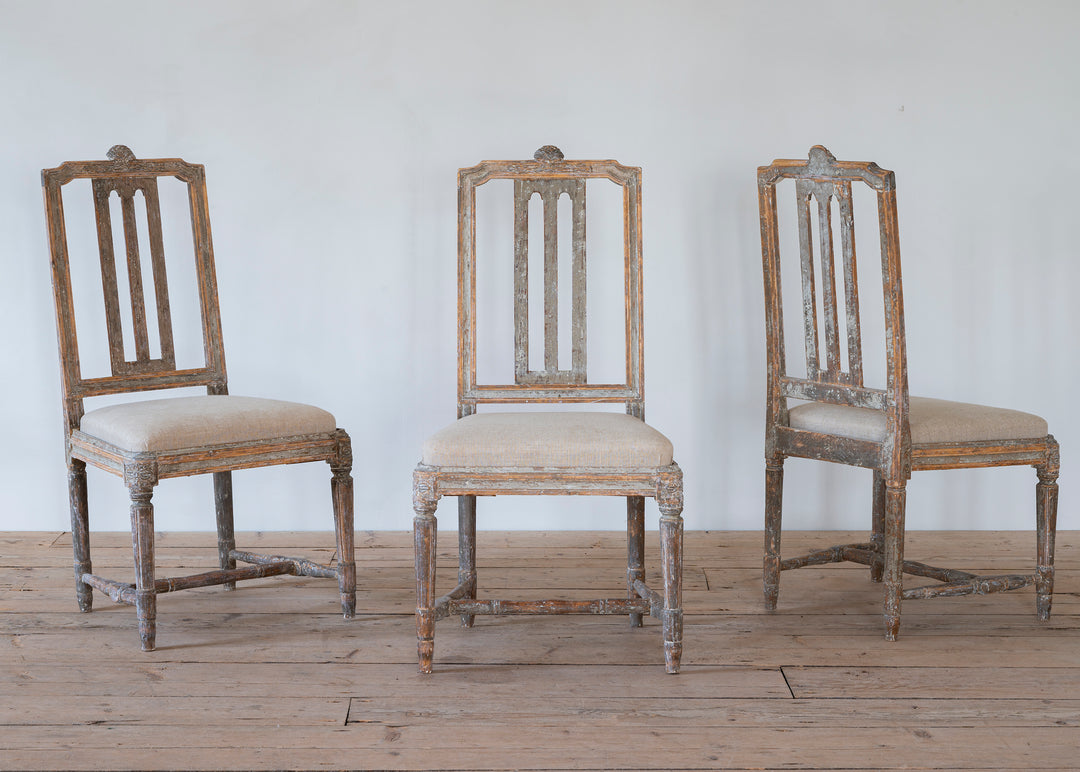 SET OF SIX GUSTAVIAN CHAIRS