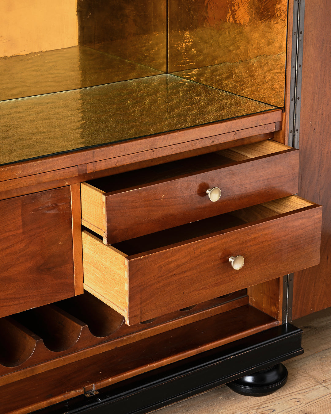 Bar cabinet