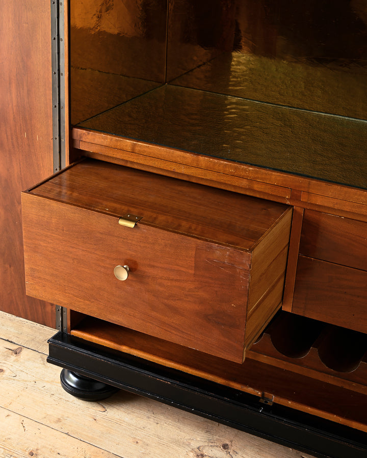 Bar cabinet