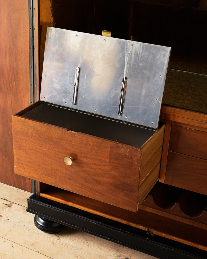 Bar cabinet