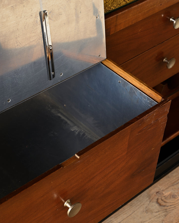Bar cabinet
