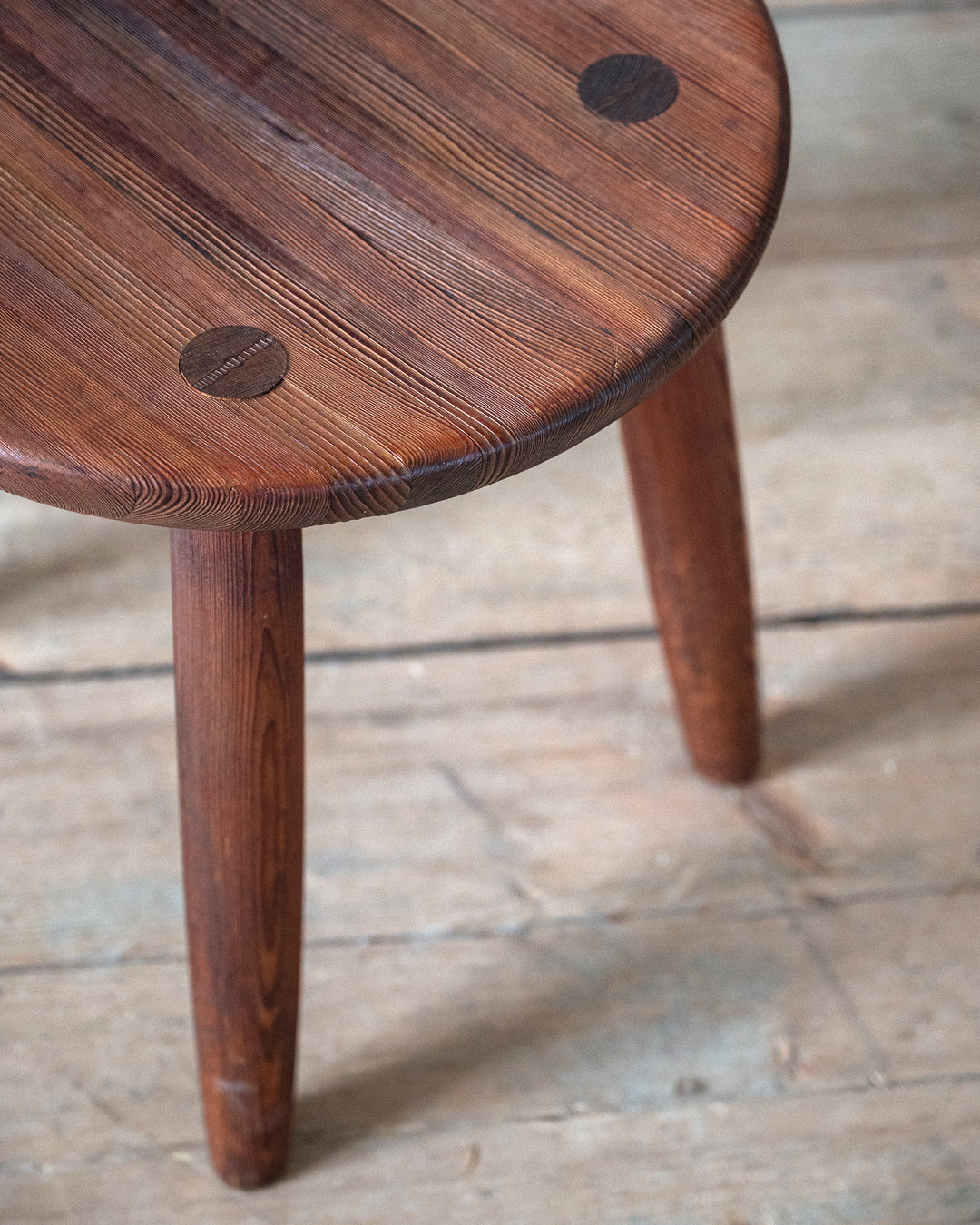 Set of six Scandinavian Modern dining Chairs