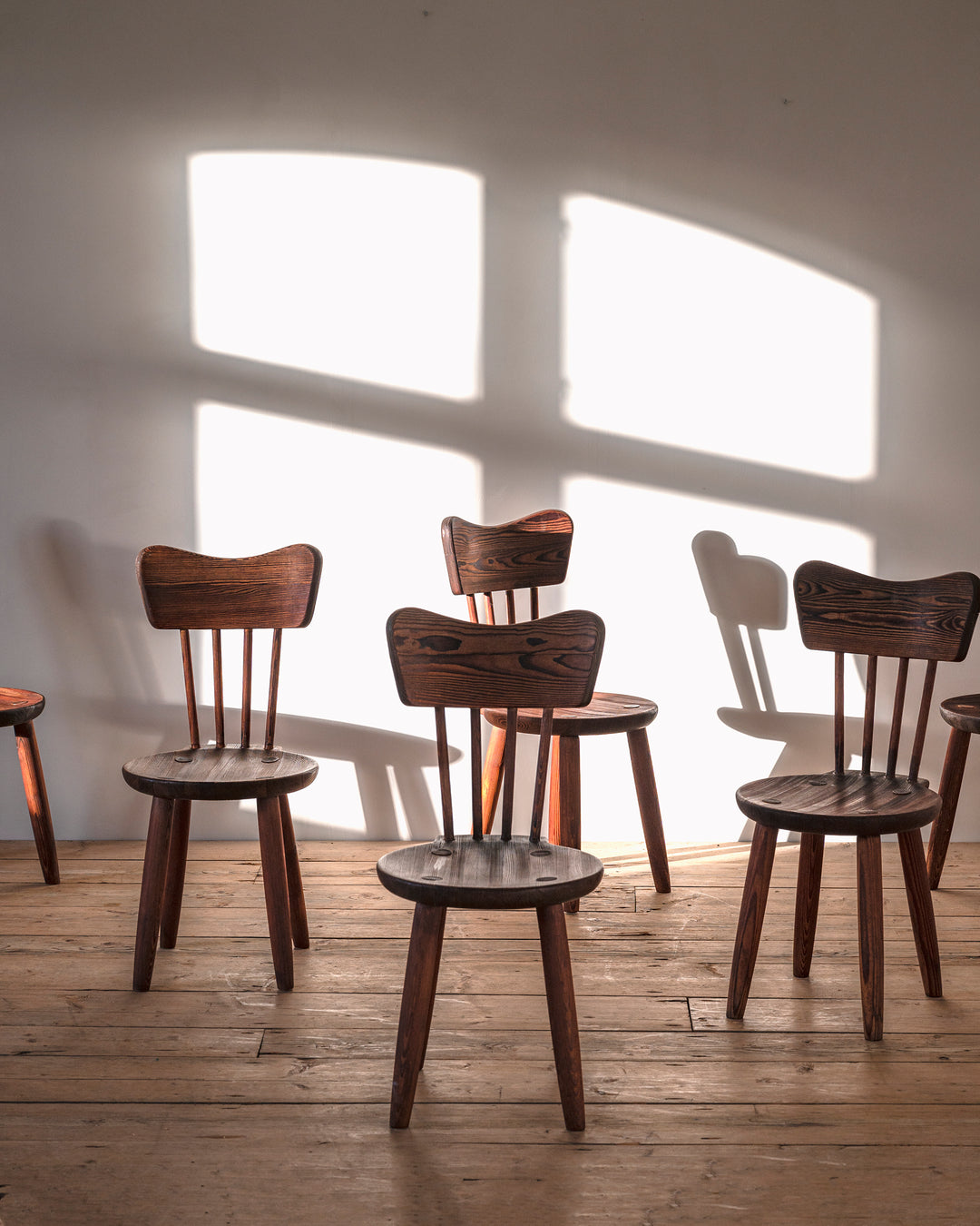 Set of six Scandinavian Modern dining Chairs