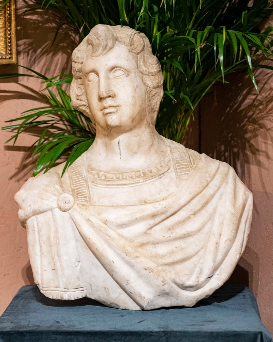 MARBLE BUST