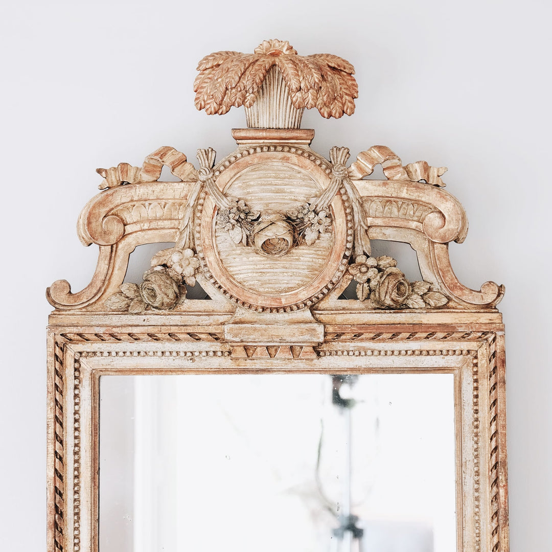 GUSTAVIAN GILT-WOOD MIRROR