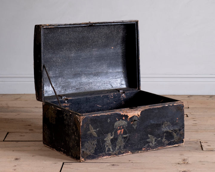 BAROQUE CHINOISERIE CHEST