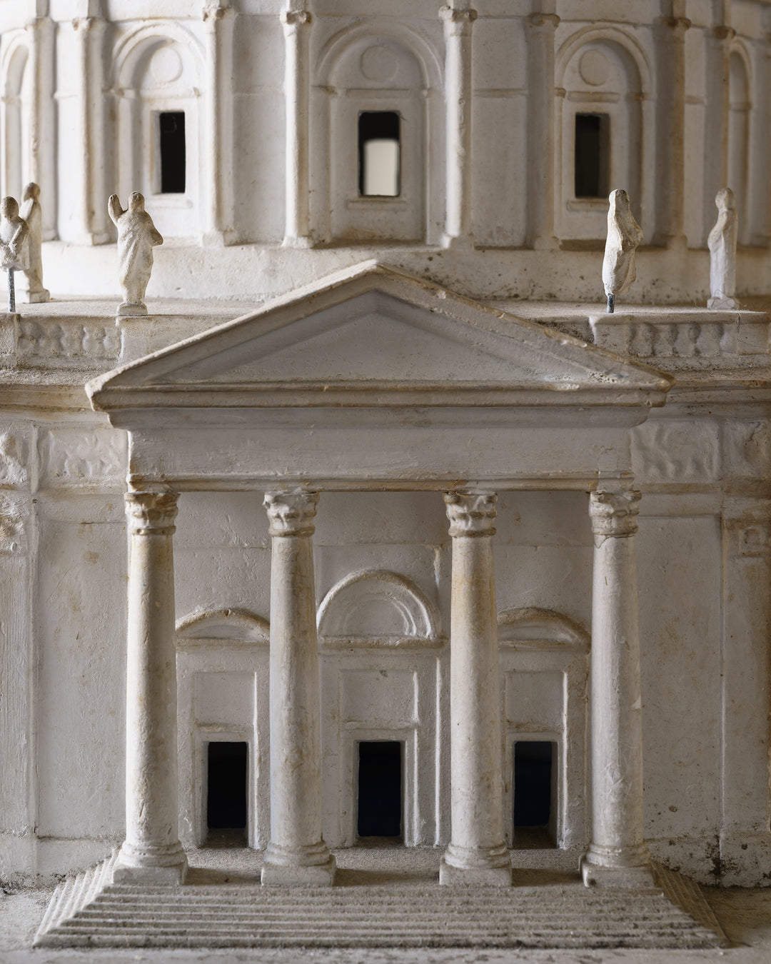 Architectural cast plaster model