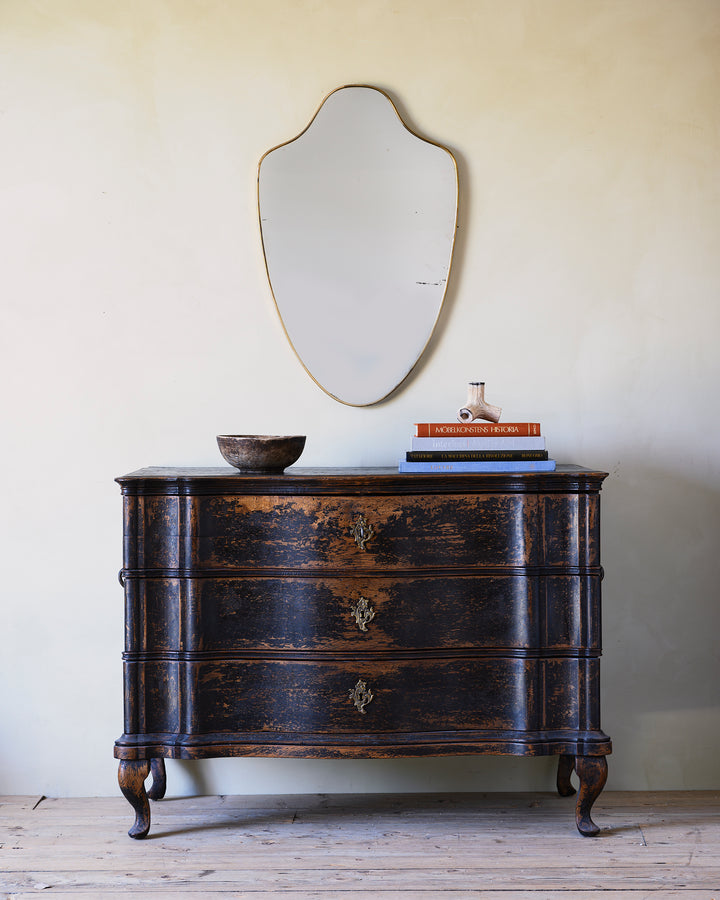 Baroque commode