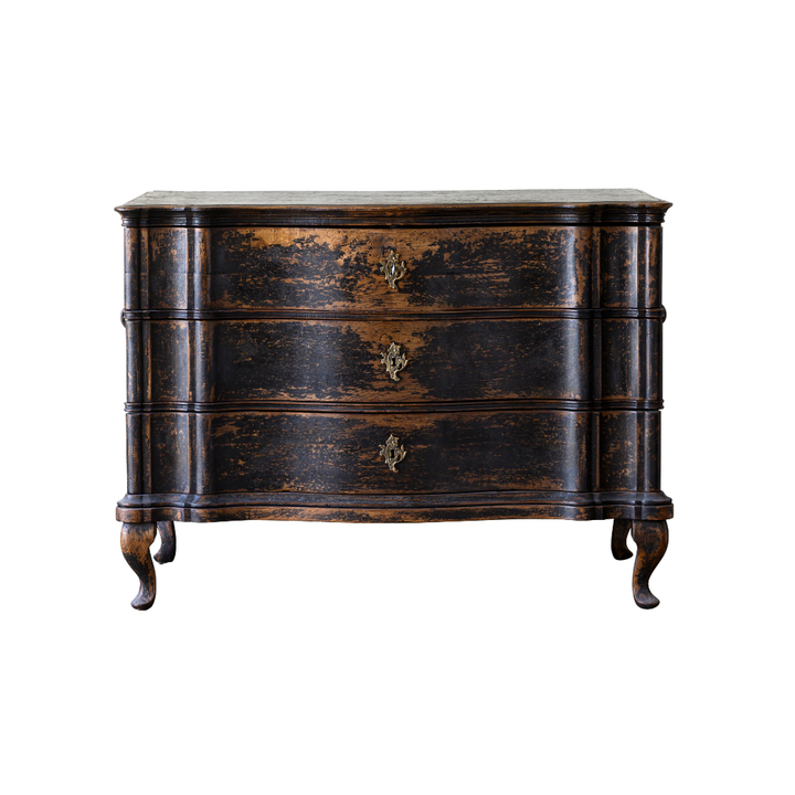Baroque commode