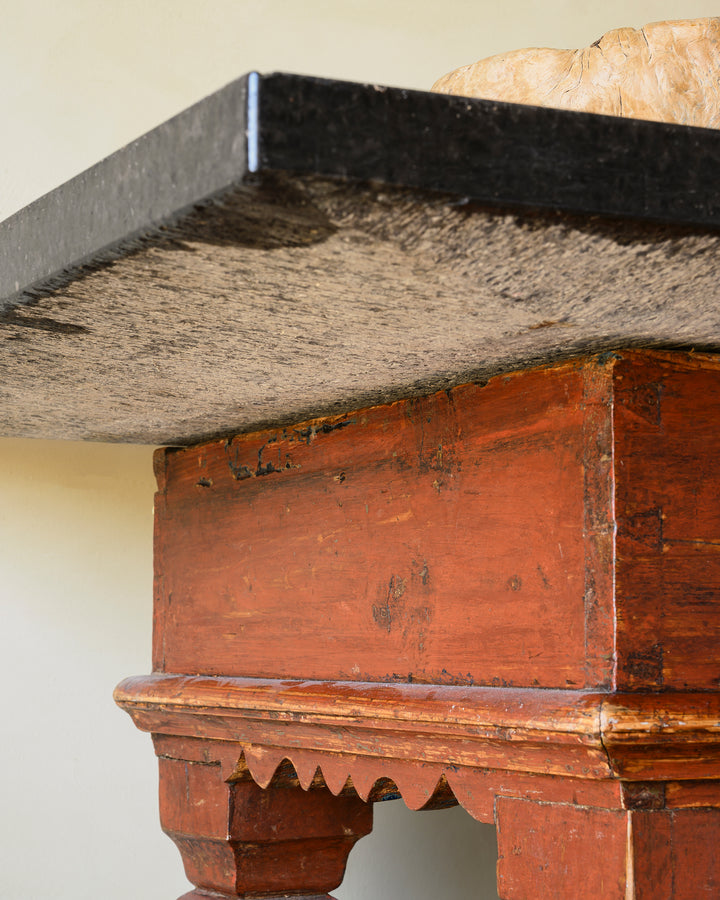 Swedish Baroque limestone top table
