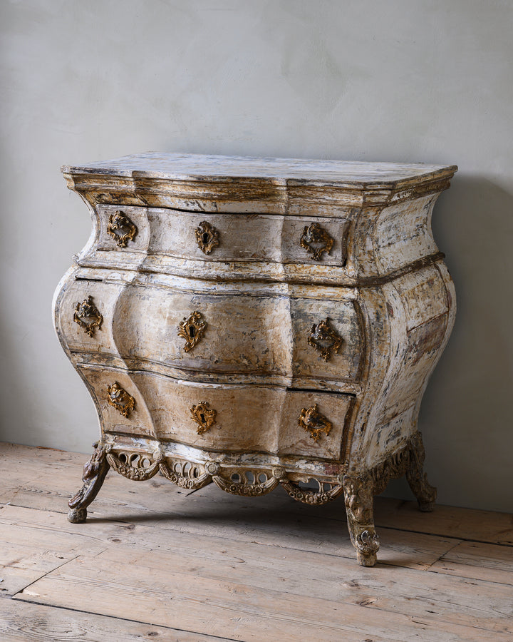 Rococo bombé-shaped commode