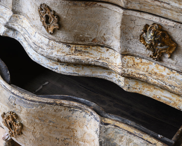 Rococo bombé-shaped commode