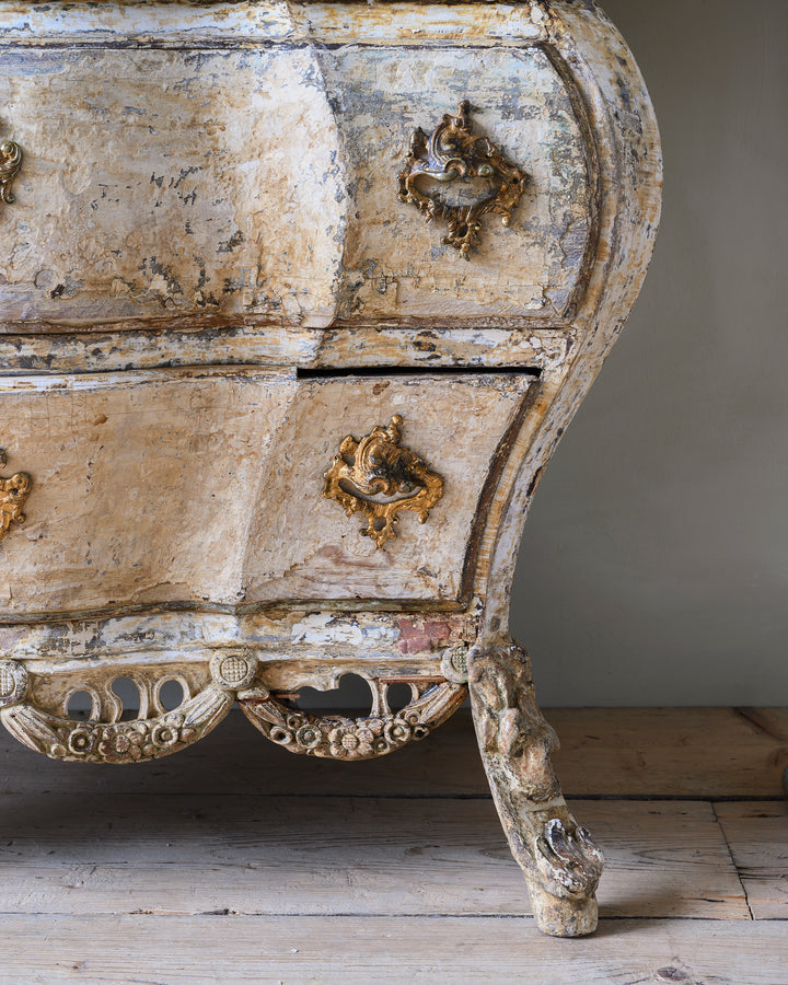 Rococo bombé-shaped commode
