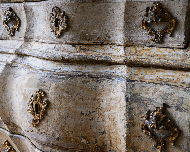 Rococo bombé-shaped commode