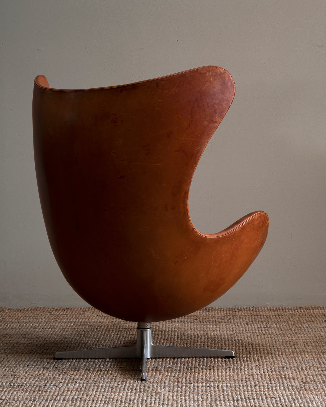 Arne Jacobsen 'Egg' Chair
