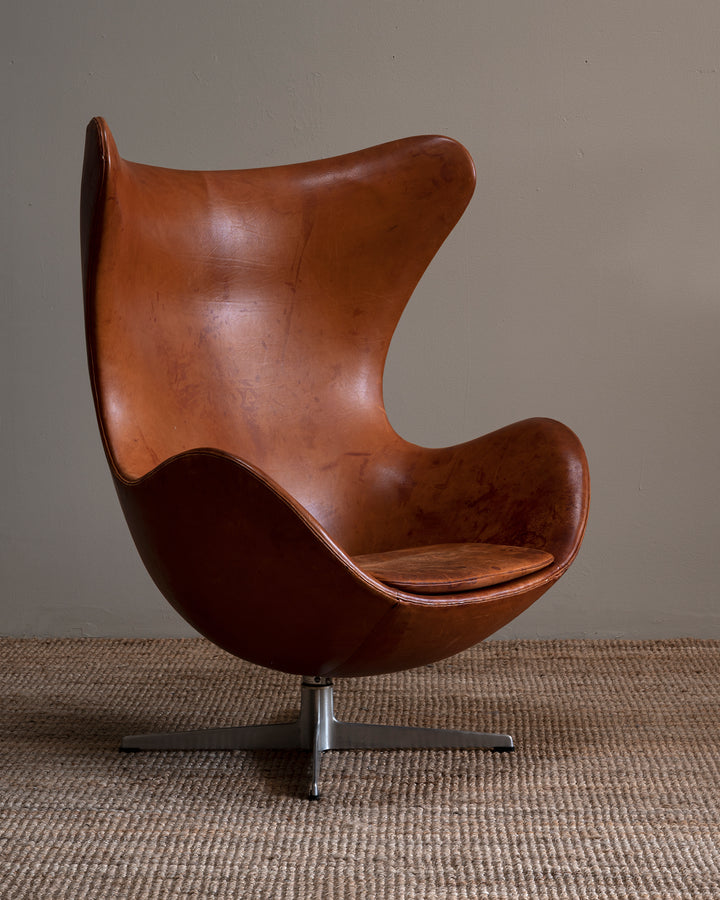 Arne Jacobsen 'Egg' Chair