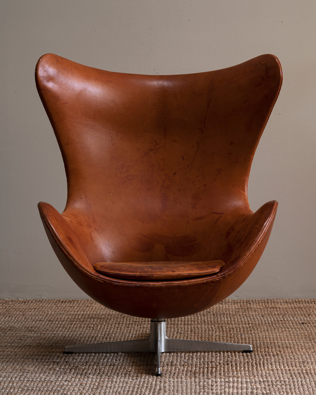 Arne Jacobsen 'Egg' Chair