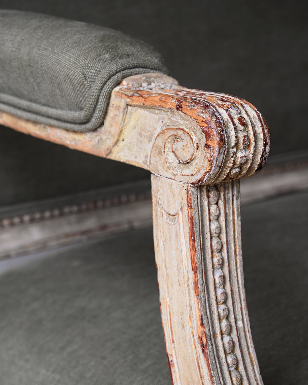 Gustavian sofa