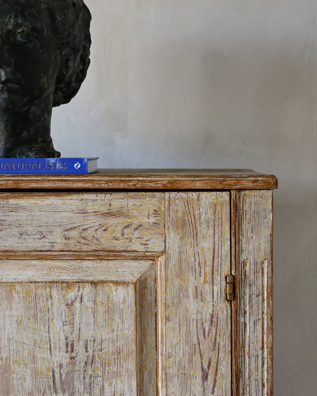 Gustavian buffet