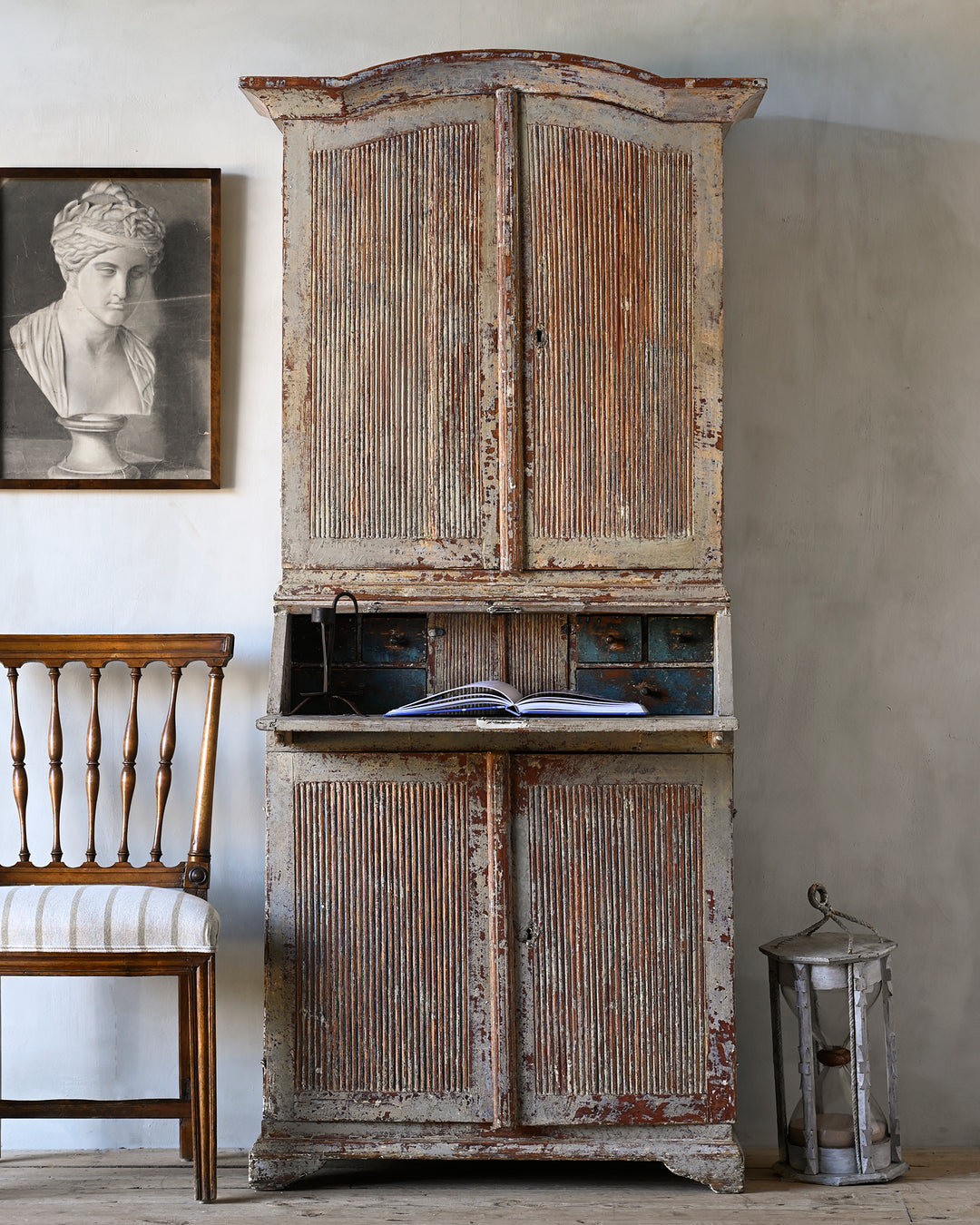 small 19th century Gustavian cabinet