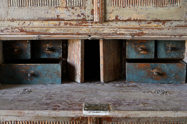 small 19th century Gustavian cabinet