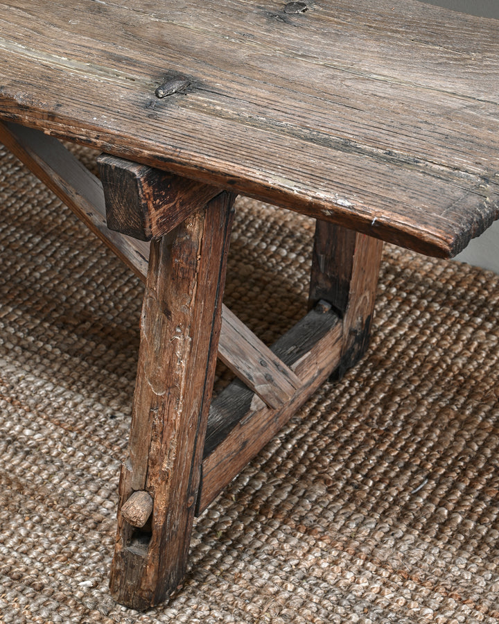 Spanish provincial bench